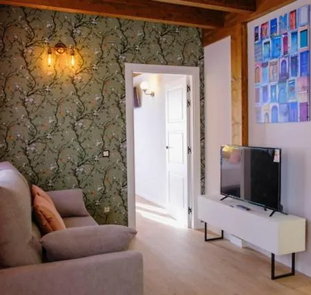 Apartamentos & Wellnes La Quimera De Aitana Burgo De Osma Exterior photo